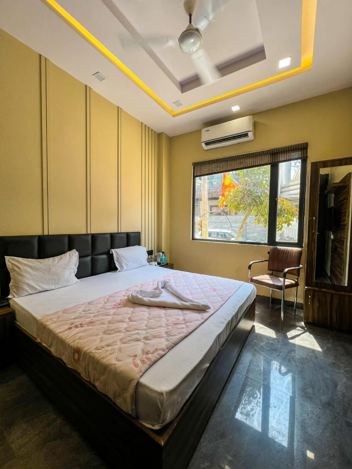 Gsm Hotel Vrindāvan 외부 사진